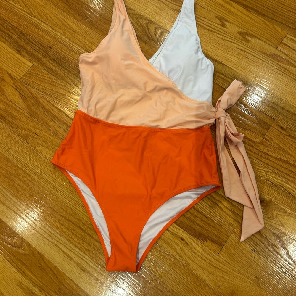 Cupshe Peach and Orange One-Piece Swimsuit